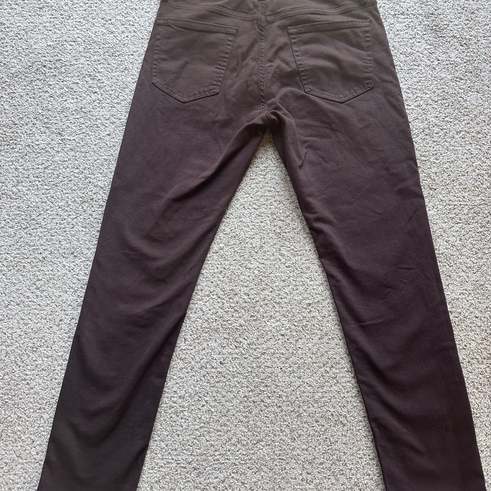 Bonobos Men’s Travel Jeans. Brown 31x30 tailored fit